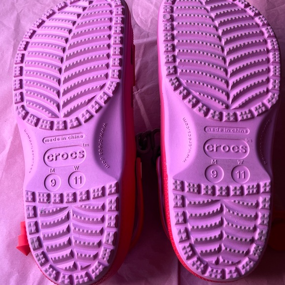 ๐ CROCS FRANKEN BERRY CLASSIC CLOG ๐ - Picture 8 of 16